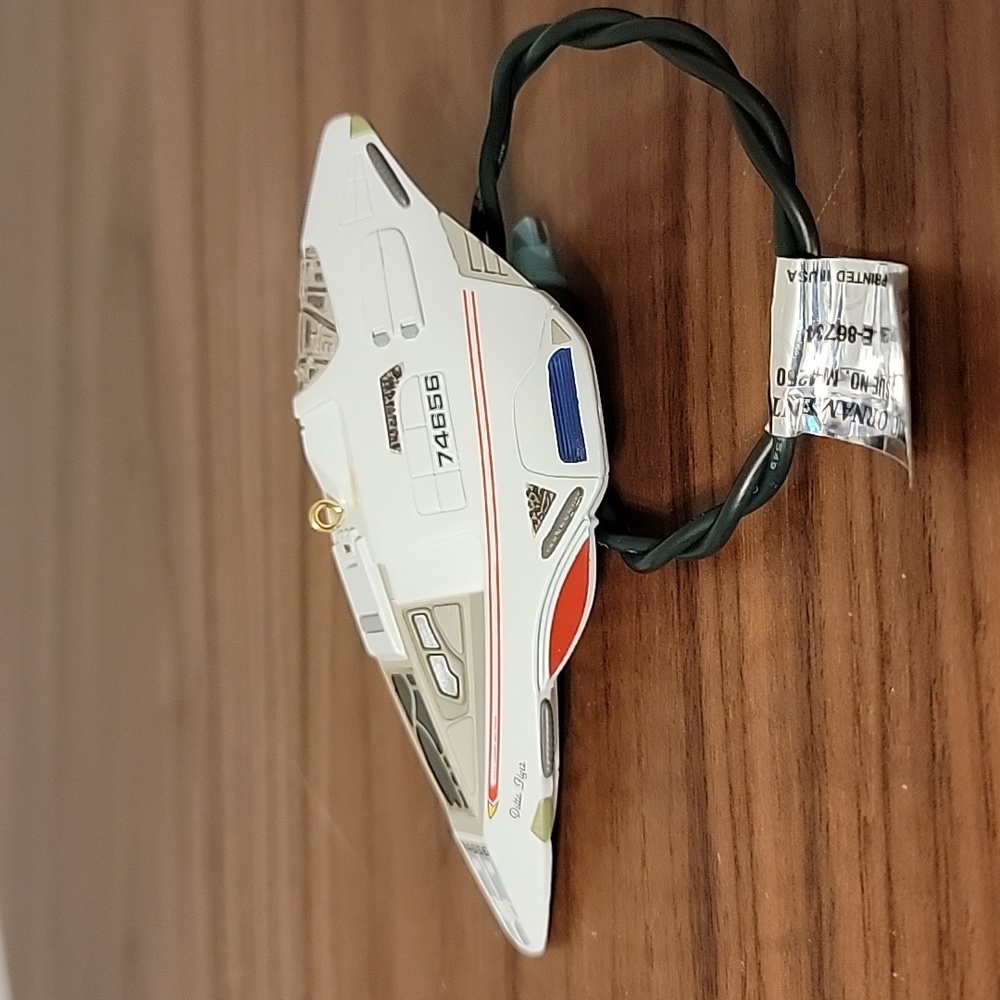 Hallmark Keepsake Ornament Star Trek Voyager Delta Flyer Magic Light &Voice 2002 - Picture 4 of 13